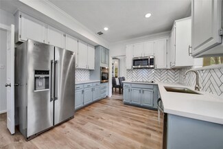 22927 Northoak Forest Ln, Spring, TX 77389