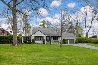4919 Upland Dr, Erie, PA 16509