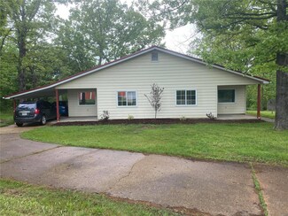 2814 Highway Dd, Cuba, MO 65453