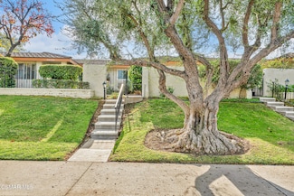 32122 Watergate Rd, Westlake Village, CA 91361