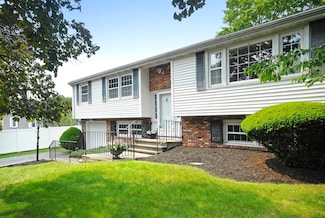 5 Apache Trail, Medford, MA 02155