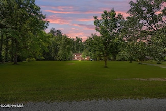 200 S Hummingbird Ln, Rocky Point, NC 28457