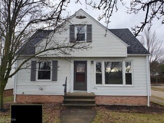 4678 Ridge Rd, Cleveland, OH 44144