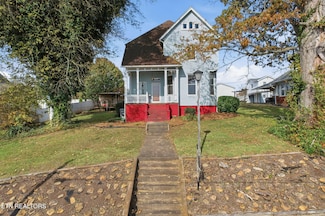 403 E 2nd Ave, Lenoir City, TN 37771