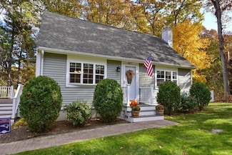 487 Pond St, Franklin, MA 02038