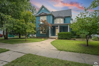 307 S Pearl St, Paola, KS 66071