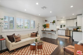 614 Rosemont Ave, Los Angeles, CA 90026