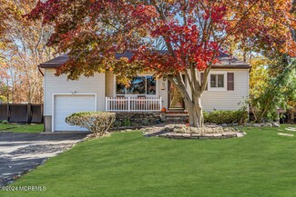 4 E Francis Ave, Morganville, NJ 07751