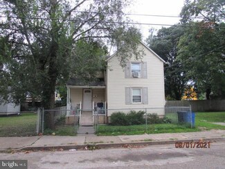 20 W Adams St, Paulsboro, NJ 08066