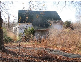 26 Thornton St, Mendon, MA 01756