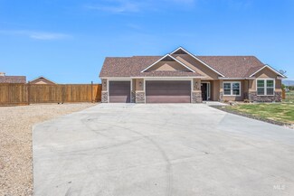 120 S Marko Ln, Kuna, ID 83634