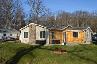 80 Lane 118a Turkey Lake, Lagrange, IN 46761
