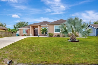 341 SW Kestor Dr, Port Saint Lucie, FL 34953