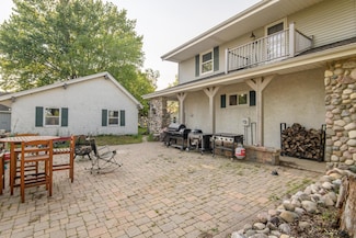 W208S8861 Hillendale Dr, Muskego, WI 53150