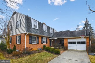1805 Leadburn Rd, Towson, MD 21204