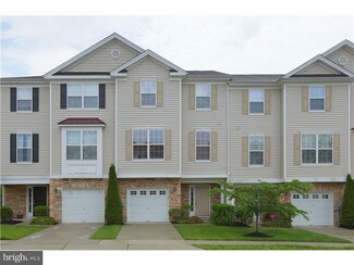 139 Acorn Dr, Mount Royal, NJ 08061