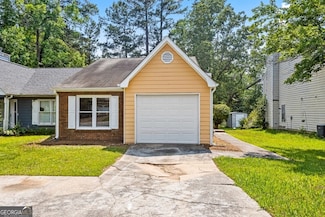 7973 Woodlake Dr, Riverdale, GA 30274
