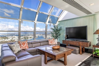 425 South St Unit 4502, Honolulu, HI 96813