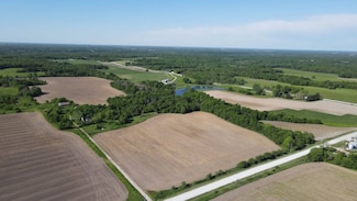 1 Croton Rd, Farmington, IA 52626