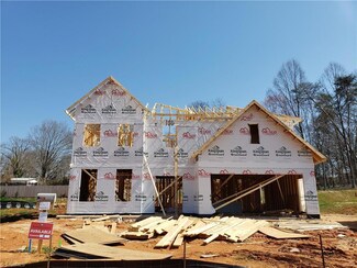 220 Bismarck Ct Unit 4, Winston Salem, NC 27104