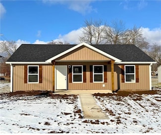 109 E Poplar St, El Dorado Springs, MO 64744