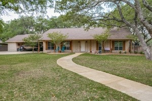 1627 Hickory Bend, Pleasanton, TX 78064
