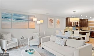 31 6th St Unit B, Rehoboth Beach, DE 19971