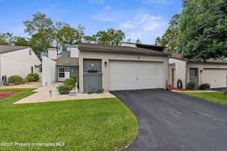 5 Pinewood Gardens, Homosassa, FL 34446