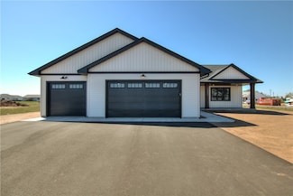 14023 42nd Ave, Chippewa Falls, WI 54729