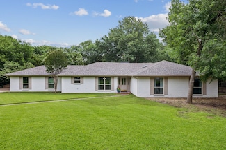 780 River Oaks Dr, McKinney, TX 75069
