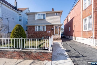24 Mahar Ave, Clifton, NJ 07011