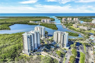 425 Cove Tower Dr Unit 701, Naples, FL 34110
