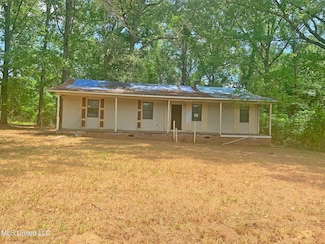 1356 Old River Rd, Harrisville, MS 39082