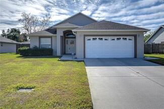 6932 Oakcrest Way, Zephyrhills, FL 33542