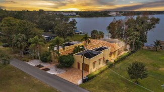 2505 E Lake Hartridge Dr, Winter Haven, FL 33881