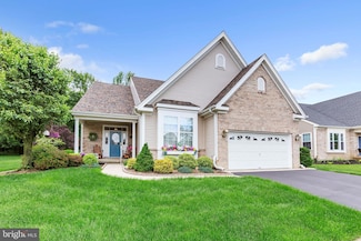 10 Daisy Ct, Marlton, NJ 08053