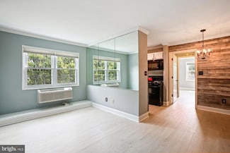 2237 Farrington Ave Unit 301, Alexandria, VA 22303