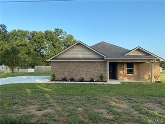 471 Jamestown Cir, Moundville, AL 35474