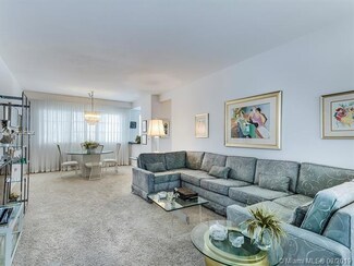 4710 Pine Tree Dr Unit 27, Miami Beach, FL 33140