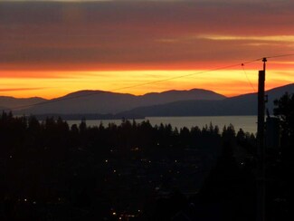 928 Highland Dr, Bellingham, WA 98225