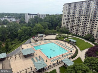 5225 Pooks Hill Rd, Bethesda, MD 20814