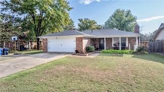 505 Juniper Ln, Muldrow, OK 74948