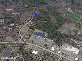 L7 Maybrook Dr, East Glenville, NY 12302