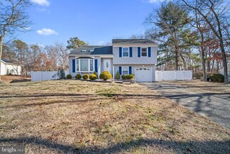 12 6th St, Barnegat, NJ 08005