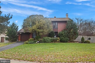 6 Enfield Dr, East Windsor, NJ 08520