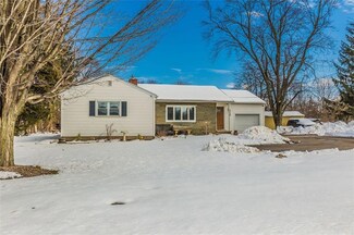 4750 Lincoln Rd, MacEdon, NY 14502