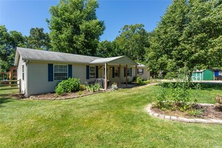 3844 Rock Creek Terrace Dr, High Ridge, MO 63049