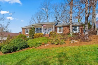 1240 Westminster Dr, High Point, NC 27262