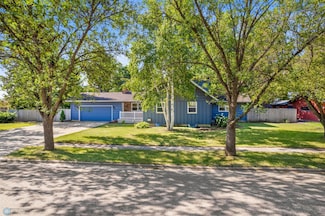 1921 23rd Ave S, Moorhead, MN 56560