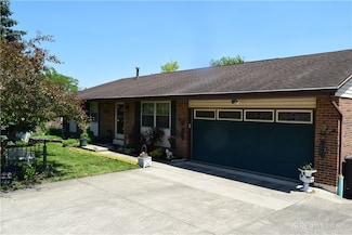 438 Crusader Dr, Dayton, OH 45449